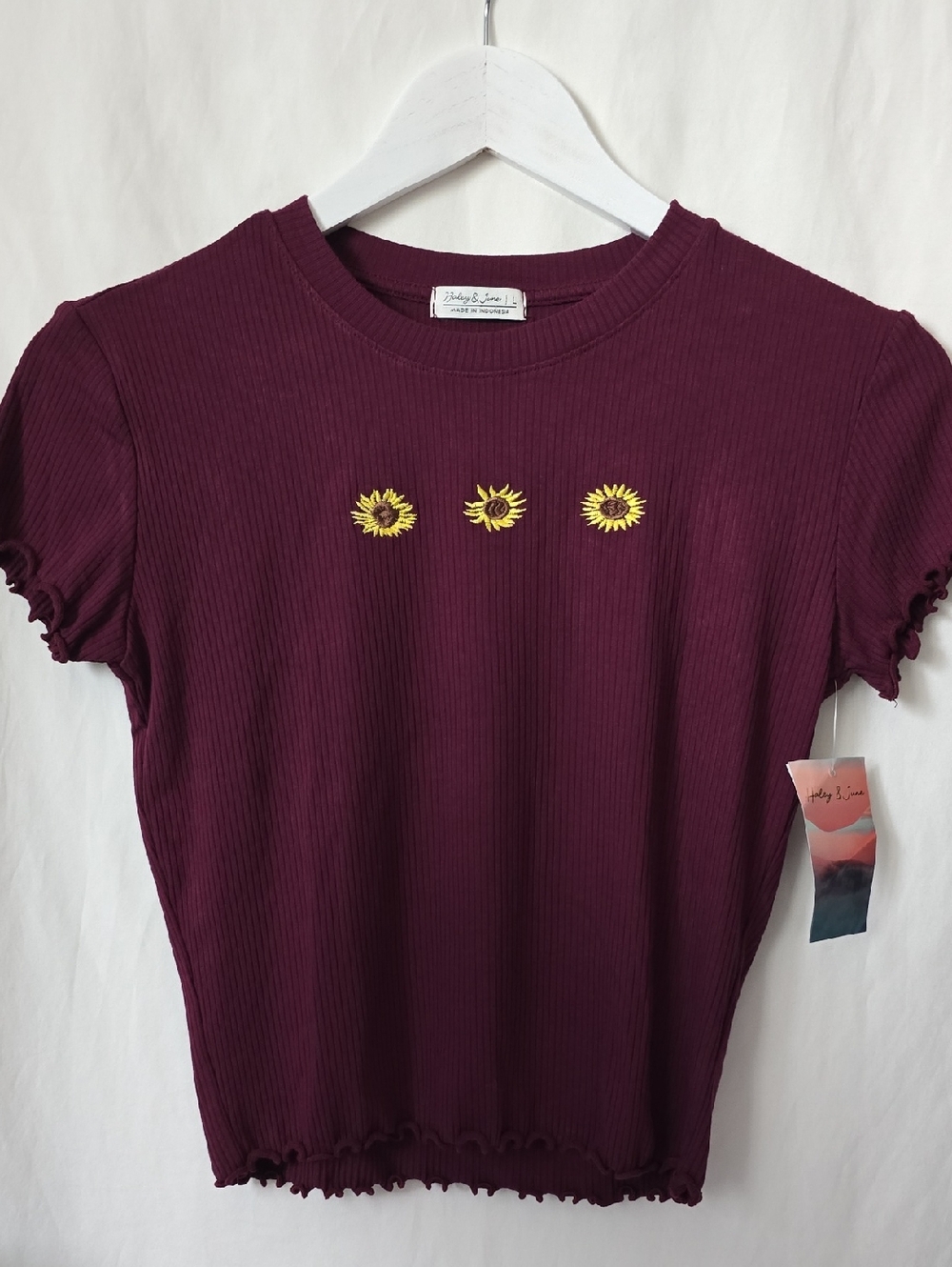 Haley & June Ribbed Short Sleeve Sunflower Embroidery NWT Y2K Large